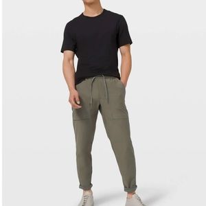 Lululemon Utilitech Bowline Pant - Army Green - size Medium